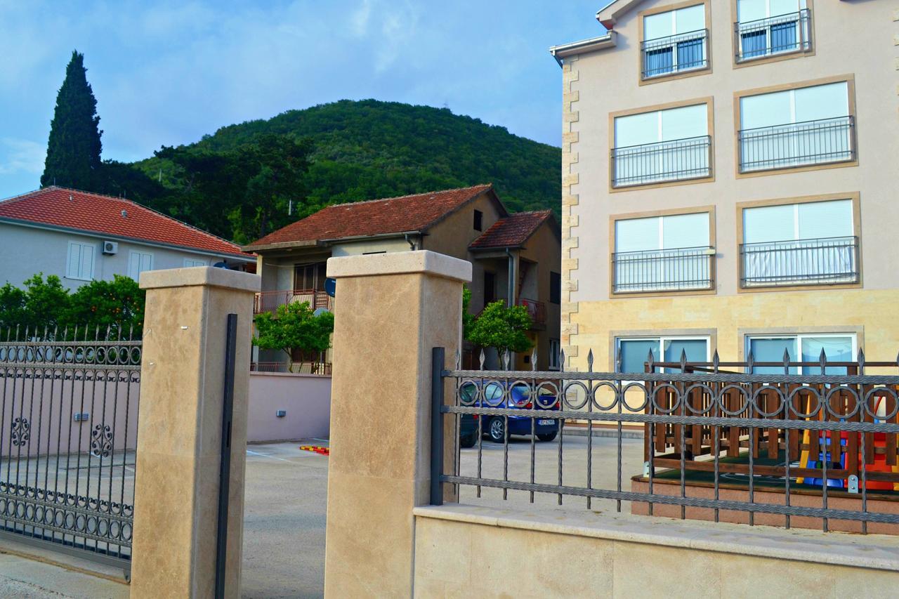 Bayview Apartments Tivat Montenegro Ngoại thất bức ảnh