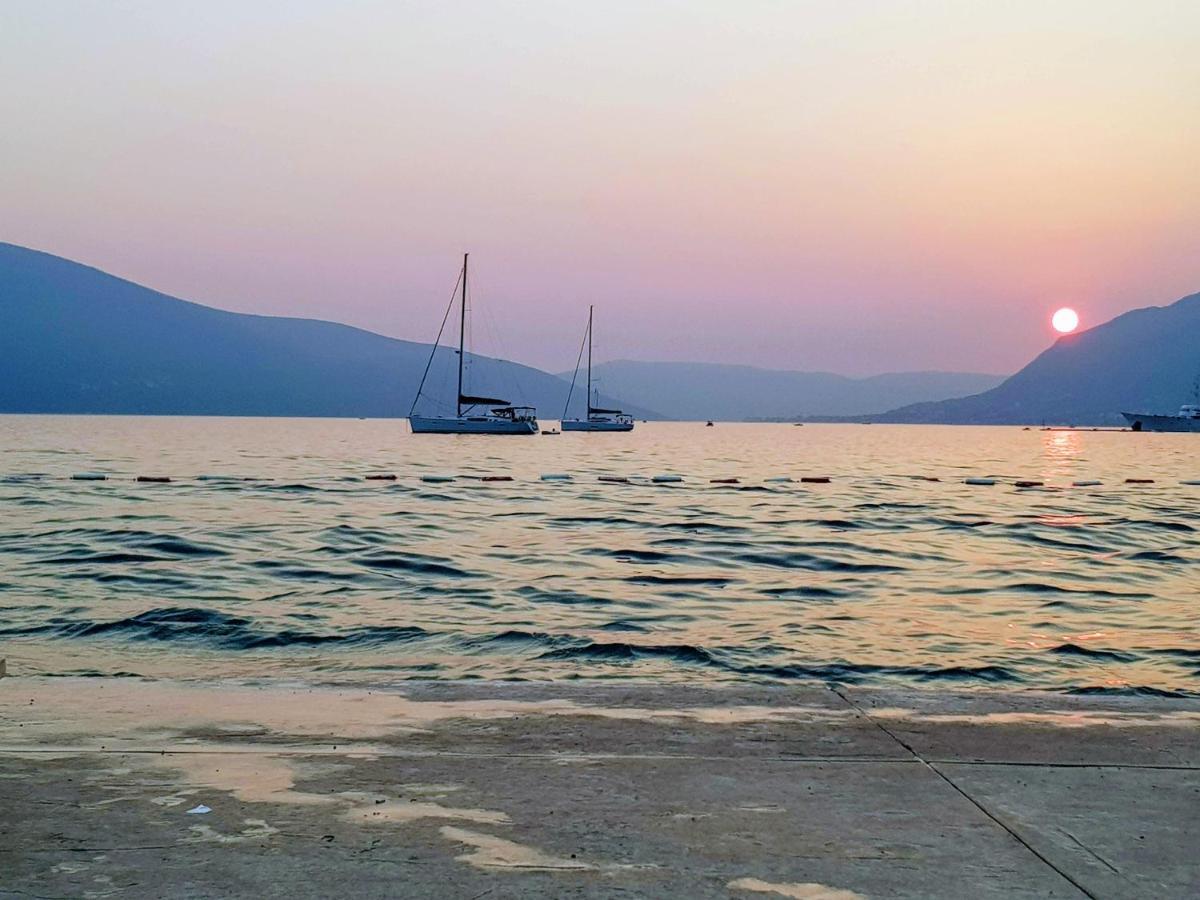 Bayview Apartments Tivat Montenegro Ngoại thất bức ảnh